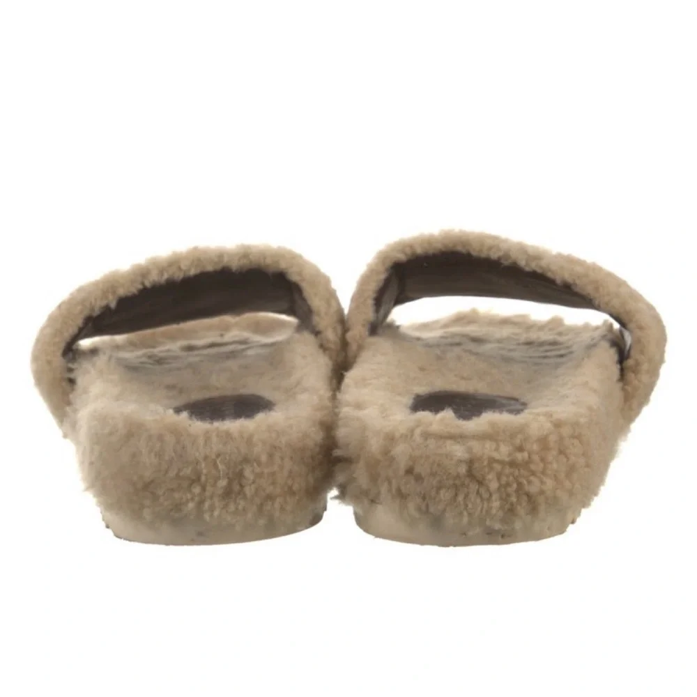 The North Face x Gucci Sherpa Slides - Picture 2 of 3